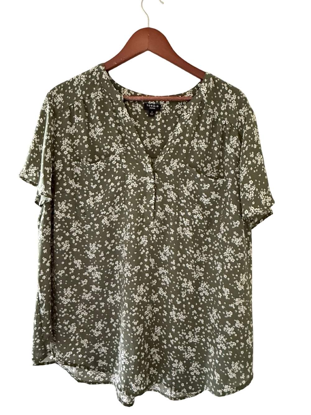 Torrid, Olive Green Floral Harper Blouse, Size 3
